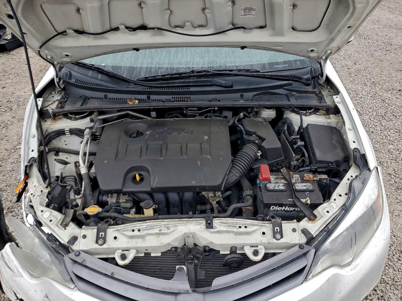 Toyota Corolla L Image 10