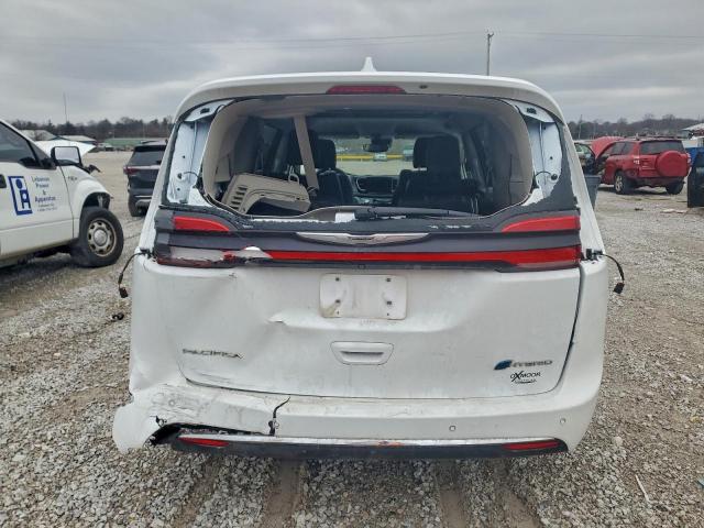 Chrysler Pacifica Hybrid Touring L Image 13